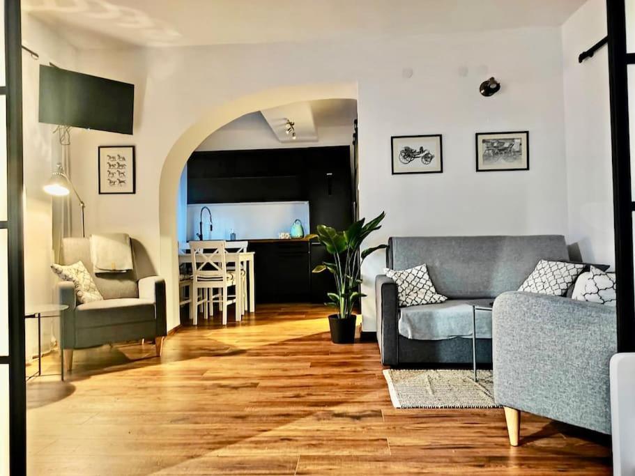 Loft W Starej Wozowni Apartman Krynica-Zdrój Kültér fotó